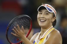 Peng Shuai Dapat Tiket...