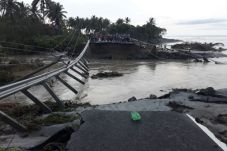 Jalan Lintas Barat Sumatera...