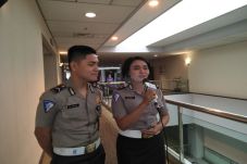 Bersuara Merdu, Dua...
