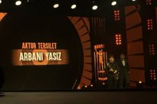Kegembiraan Arbani Yasiz...