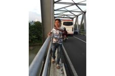 Hilang Lima Hari, Orang...