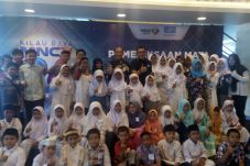 Menjelang HUT ke-26,...