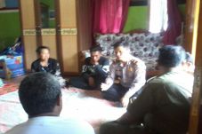 Mayat dengan Luka Sengatan...