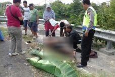 Darmo dan Sulet Temukan...