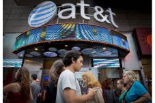 AT&T Andalkan Konektivitas,...