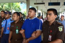 Kejati Jambi Tangkap...