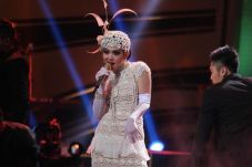 Wow, Syahrini Selalu...