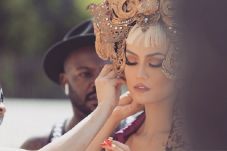 Agnez Mo Disejajarkan...