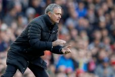 Mourinho Sindir Pelatih-pelatih...