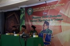 Universitas Islam Attahiriyah...