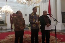 Jokowi Percayakan Din...