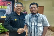 Muchtar Daeng Lau, Eks...