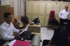 Pria Mengaku Paspampres...