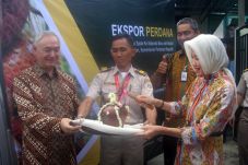 Indonesia Ekspor Perdana...