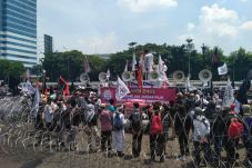 Demo Tolak Perppu Ormas,...
