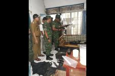 Gerebek Rumah Terduga...
