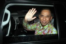 Menghadap Jokowi, Menhan...