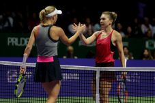 Simona Halep Alami Hari...
