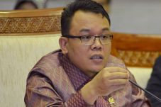 DPR Minta Kemenaker...