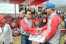 Ganjar Minta Karang...