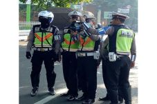 Polisi Pasang Speed...