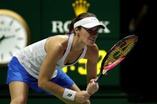 Hingis Tutup Karier...