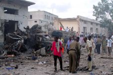 Kelompok Milisi Serbu...