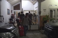 KPK Sita Berkas Penting...