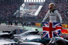 Lewis Hamilton Juara...