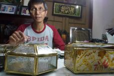 Kotak Cincin Pernikahan...