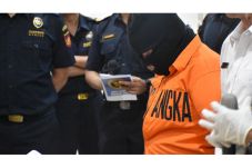 Petugas Gabungan Bea...