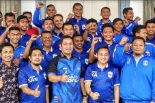 Lolos ke 8 Besar Liga...