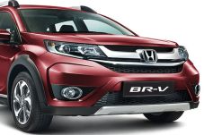 Empat Mobil Honda yang...