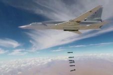 Rusia Serang ISIS Besar-besaran...