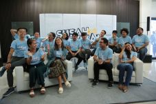 Film Susah Sinyal Gelar...