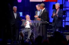 Bush Takut Trump Presiden...
