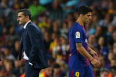 Soal Puasa Gol Suarez,...