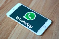 WhatsApp Didesak Bersihkan...
