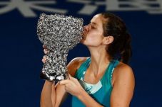 Jumpa Steffi Graf, Goerges:...
