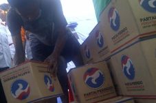 Partai Perindo Beri...