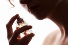 Parfum Ini Menantang...