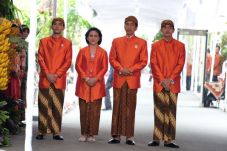Kahiyang Ayu Sungkem,...