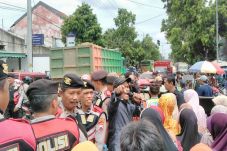 Pedagang Pasar Paduraksa...