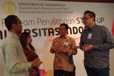 UI Luncurkan Program...