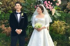 Song Hye Kyo Pamer Foto...