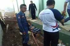 Diduga Mau Curi Kabel,...
