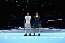 Murray Gelar Laga Eksibisi...