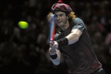 Murray Mau Tampil Lagi,...