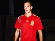 Jersey Timnas Spanyol...