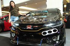 Honda Kembali Cari Raja...